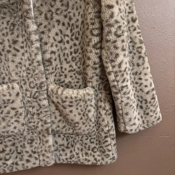 Mini Boden girls' leopard print faux fur coat